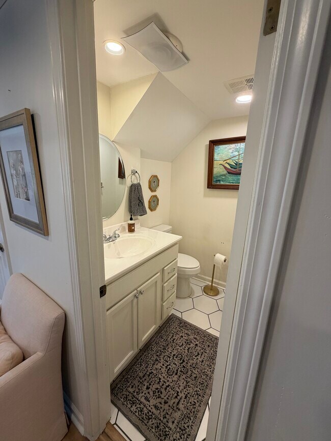 Building Photo - 1946 Corbin Rd