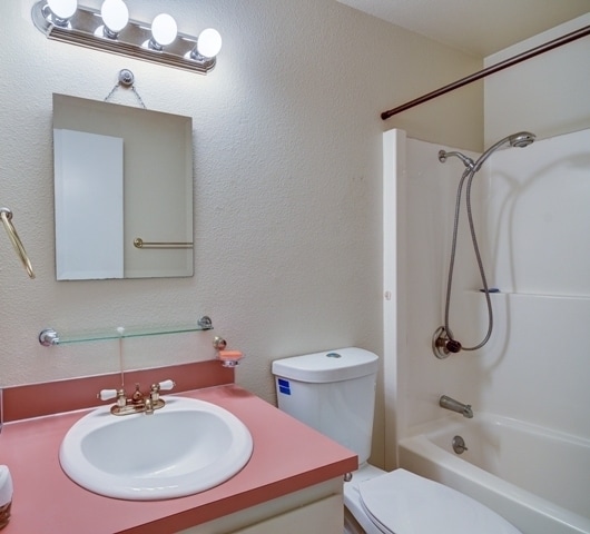 Building Photo - 3 Bedroom home in Northgate Terrace