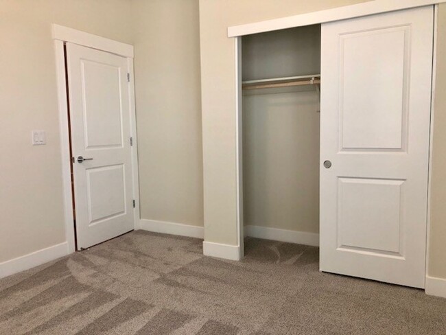 Building Photo - Beautiful 3-Bedroom Home in Russell Ranch ...