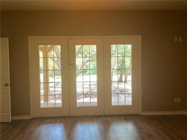 Building Photo - 3300 Bob White Dr