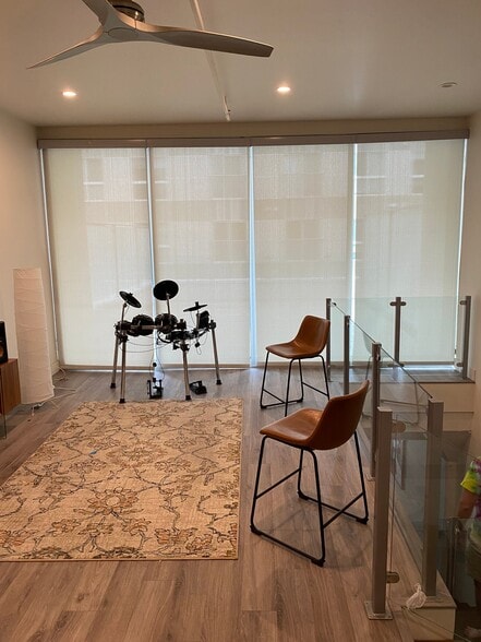 Building Photo - 316 W 200 S