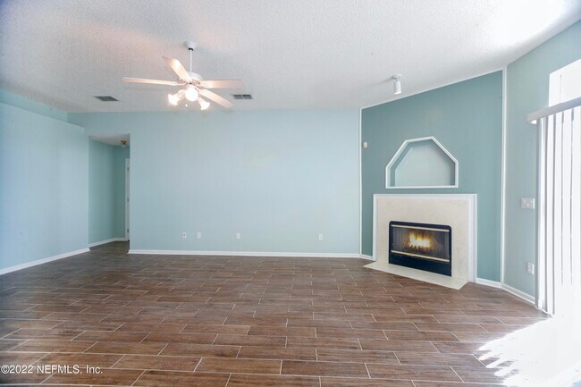 Building Photo - 4944 Greenland Hideaway Dr N
