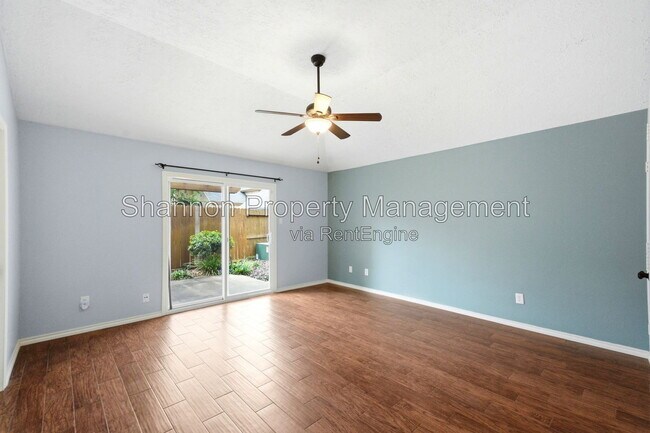 Building Photo - 7239 N Hearthstone Green Dr