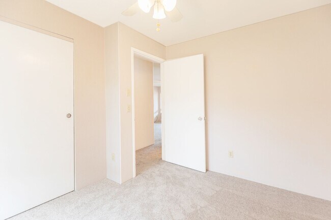 Building Photo - 92-1151 Palahia St B104