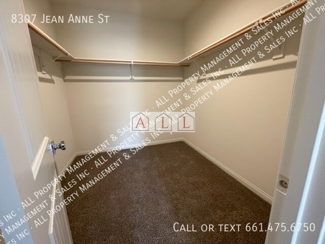 Building Photo - 8307 Jean Anne St