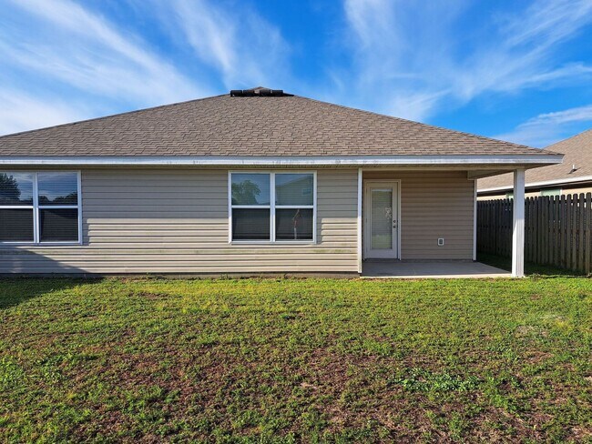Building Photo - 207 Ryder Ln