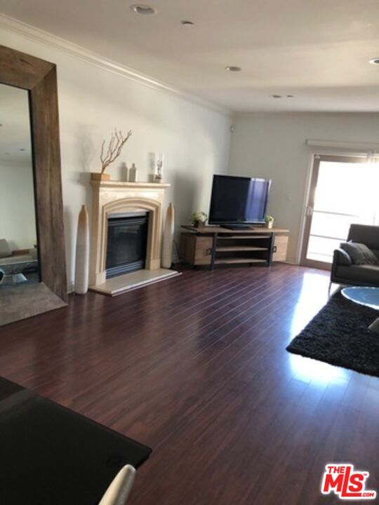 Building Photo - 11848 Kiowa Ave