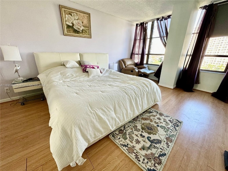 Building Photo - 500 Three Islands Boulevard