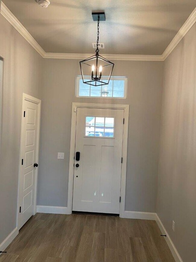 Building Photo - Deer Creek Schools! Storm Shelter, great colors, lots of light, swim, workout and play right in t...