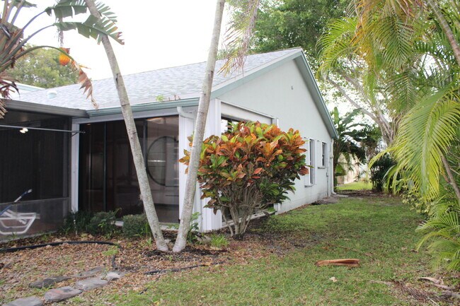 Building Photo - 2583 NW 13th St