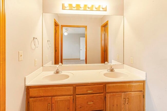 Building Photo - all electric home