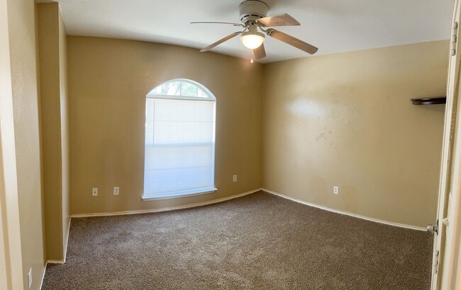 Building Photo - Available NOW!!!! Beautiful 1 story, 4 bed...