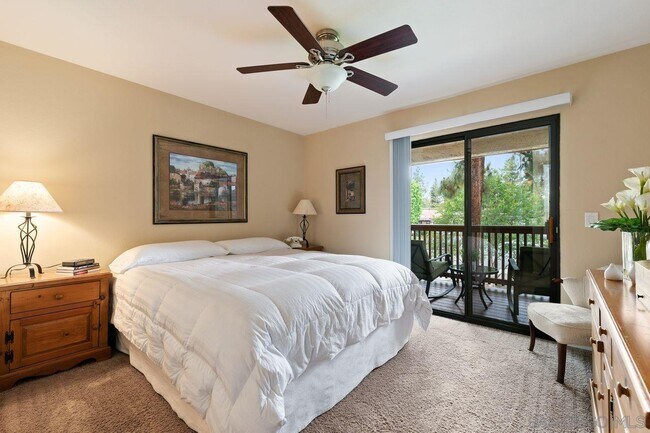 Building Photo - 12095 Alta Carmel Ct