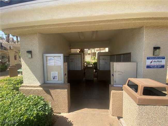 Building Photo - 7111 S Durango Dr