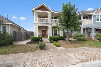 Building Photo - 207 Wainscot Oak Wy