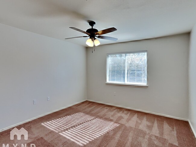 Building Photo - 18624 Great Falls Dr