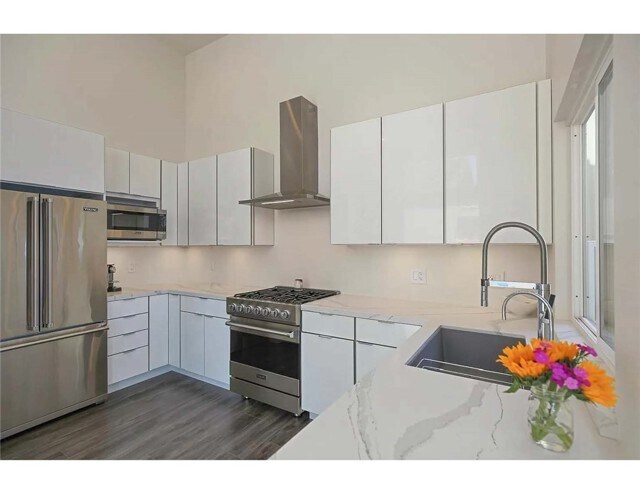 Building Photo - 87 Palm Beach Ct