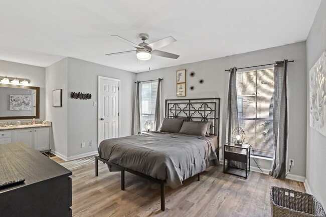 Building Photo - 7200 T C Jester Blvd