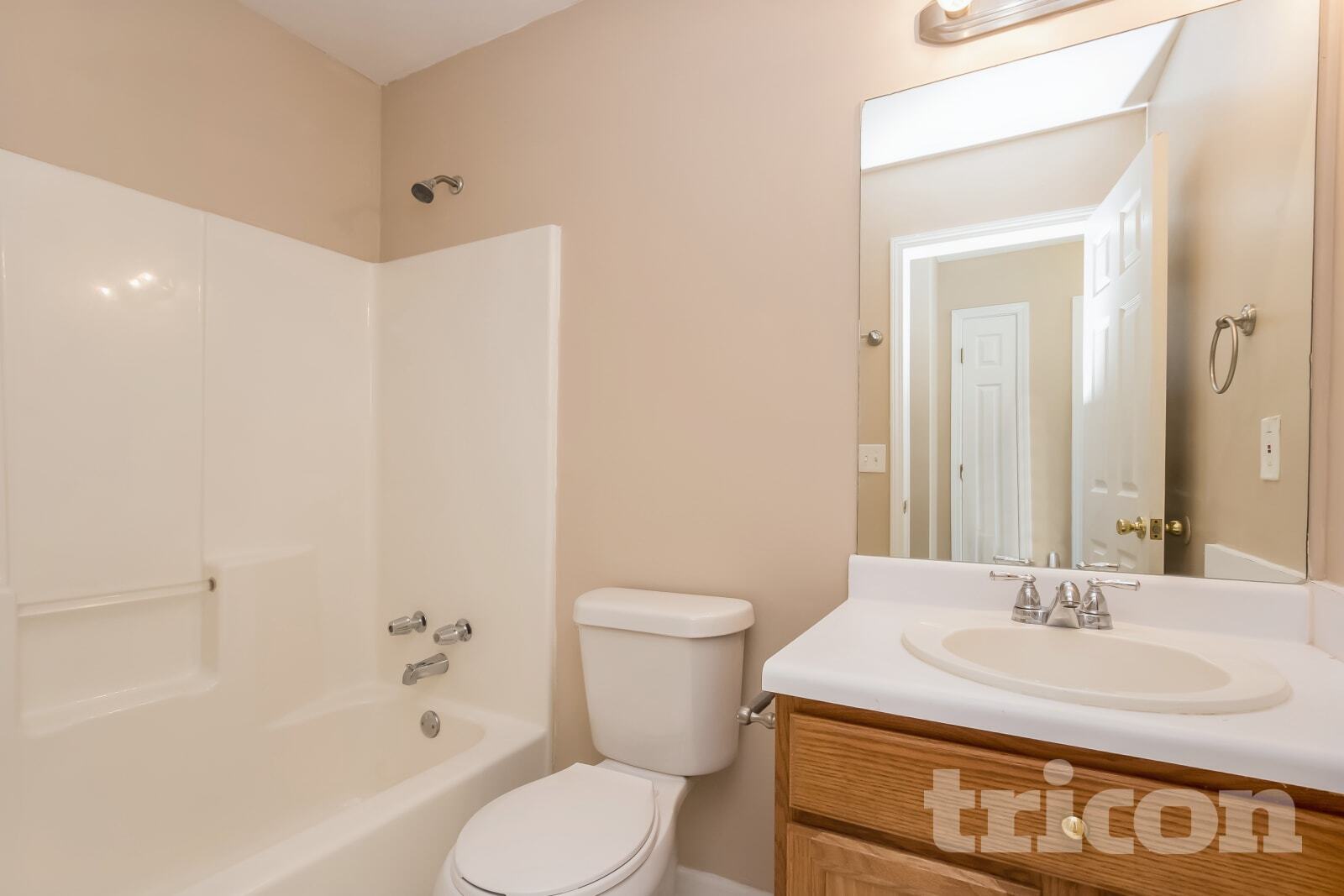 Building Photo - 4900 Tahoe Ct