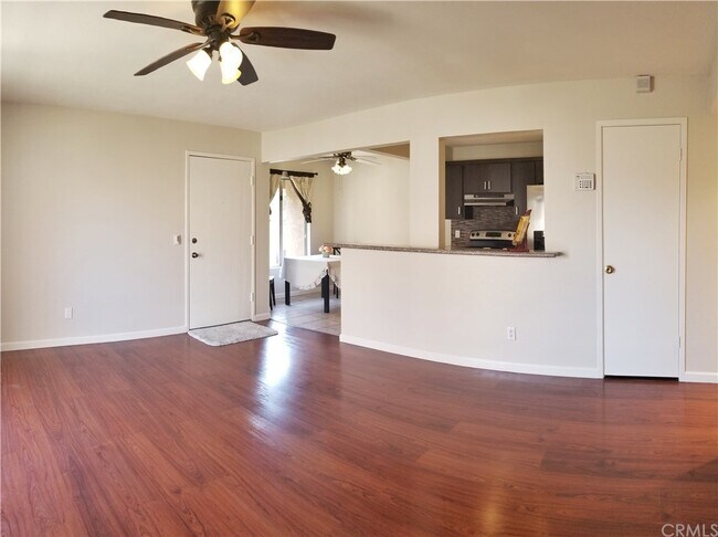 Building Photo - 1595 Border Ave