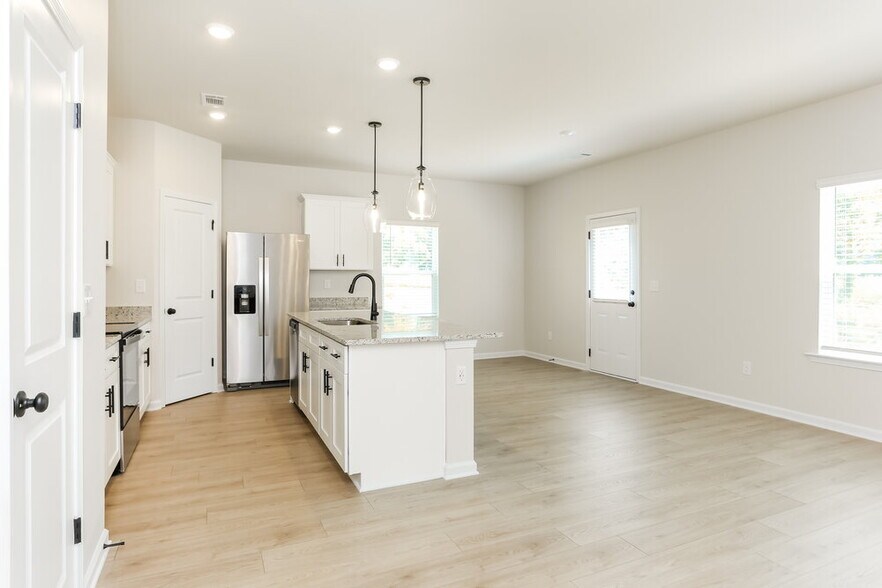 Building Photo - 179 Egret Ct