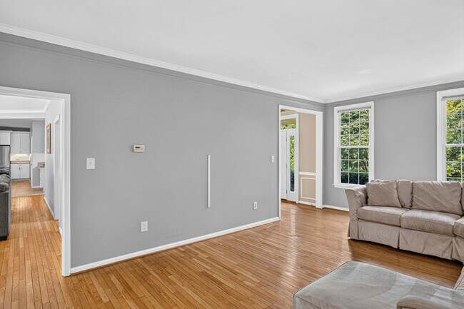 Building Photo - 4512 Rutherford Way