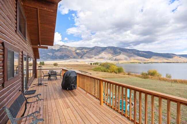 Building Photo - 5406 Henrys Lake Rd