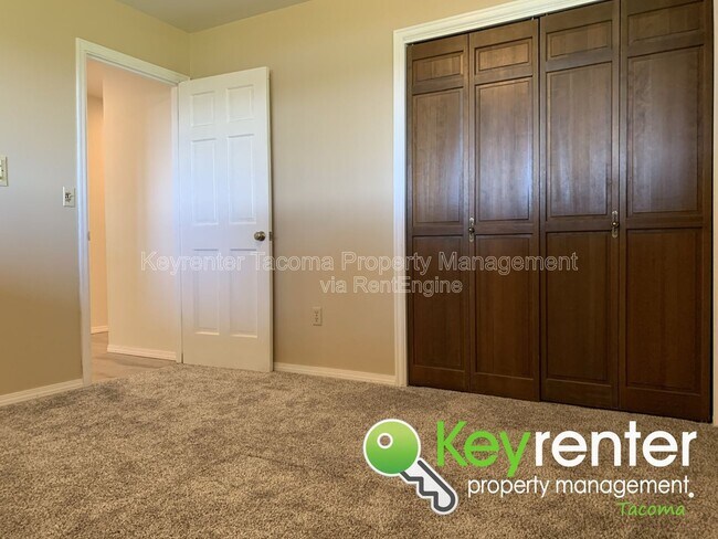 Building Photo - 3009 208th Ave E