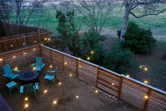 Building Photo - Amazing Mid-Century Modern 2 Bed, 2.5 Bath Ready for New Tenants- Eagle Mountain Saginaw ISD- 76179