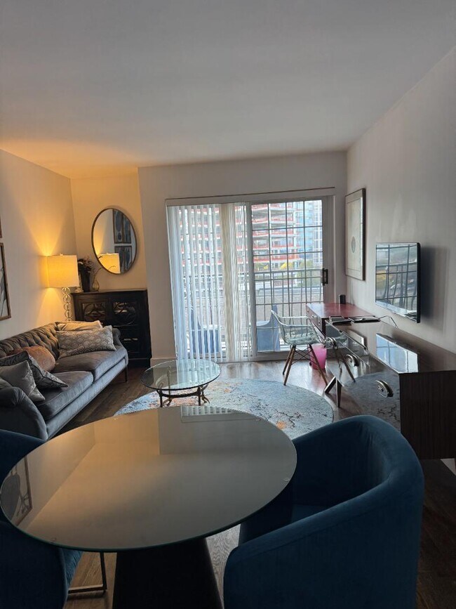 Building Photo - 199 14th St NE