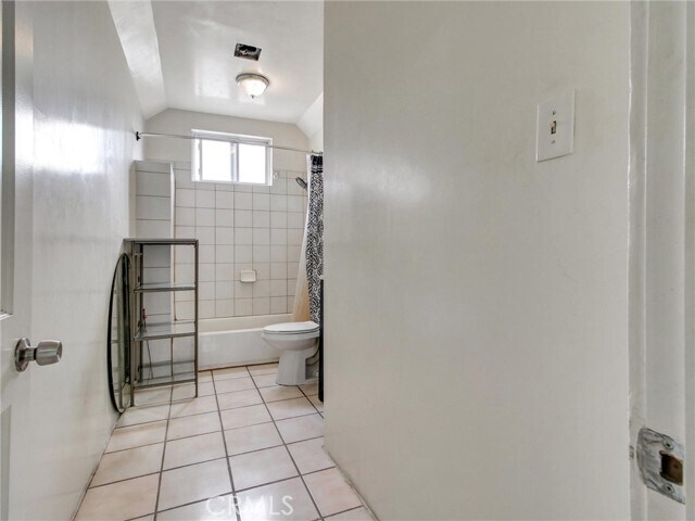 Building Photo - 614 E 23rd St