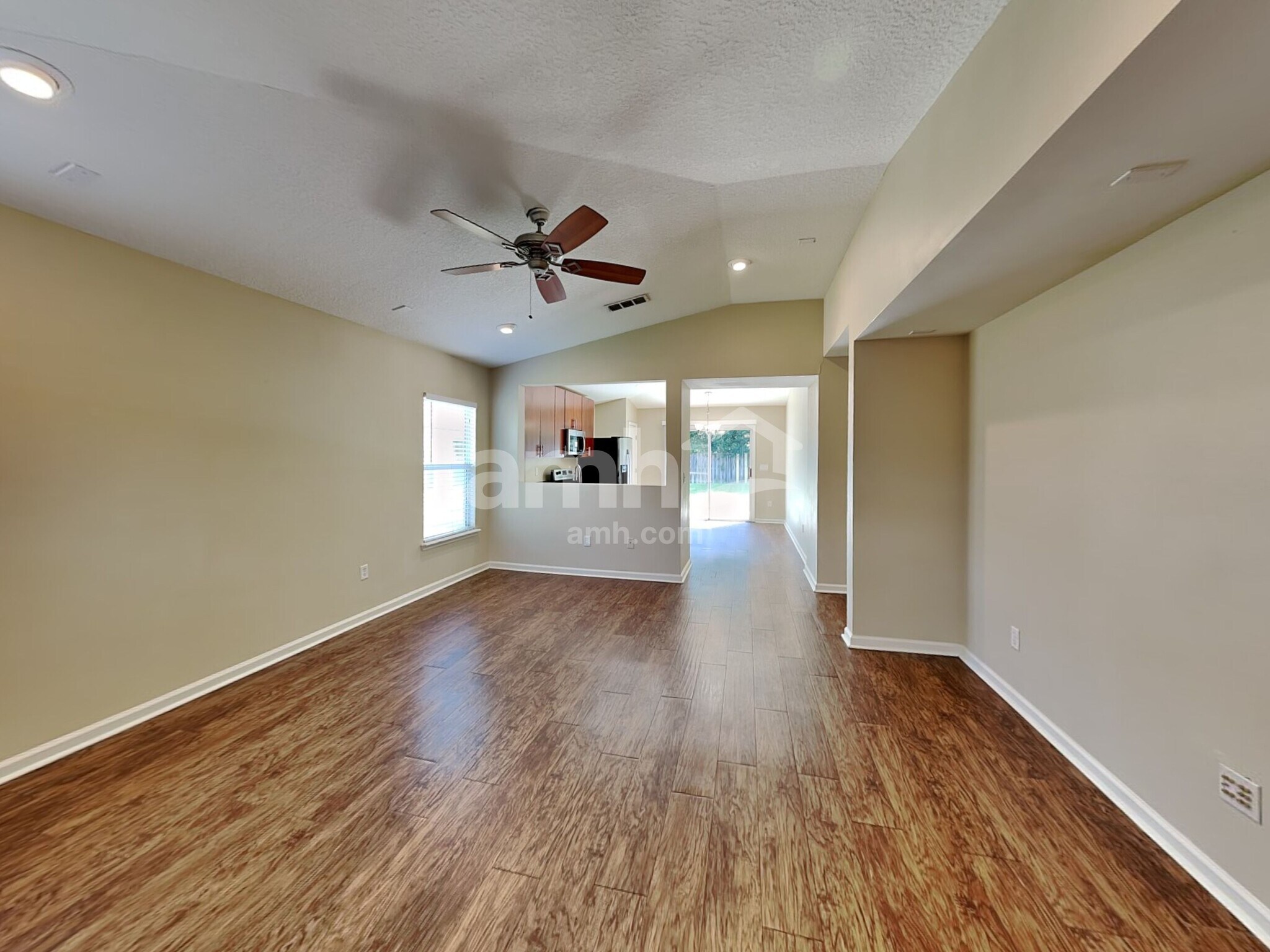 Building Photo - 12607 Wooded Bluff Ct