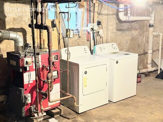 Building Photo - 426 S 56th St