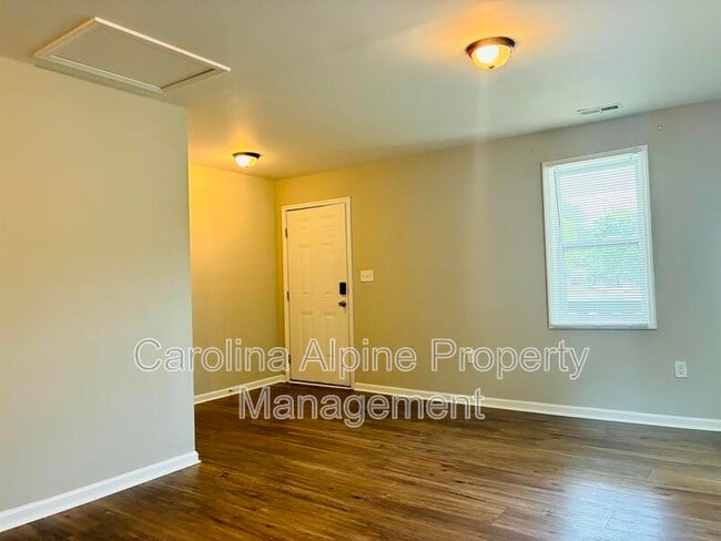 Building Photo - 407 Gardner St