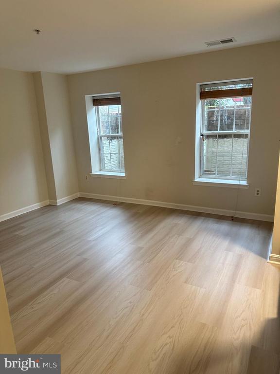 Building Photo - 1526 Northern Neck Dr