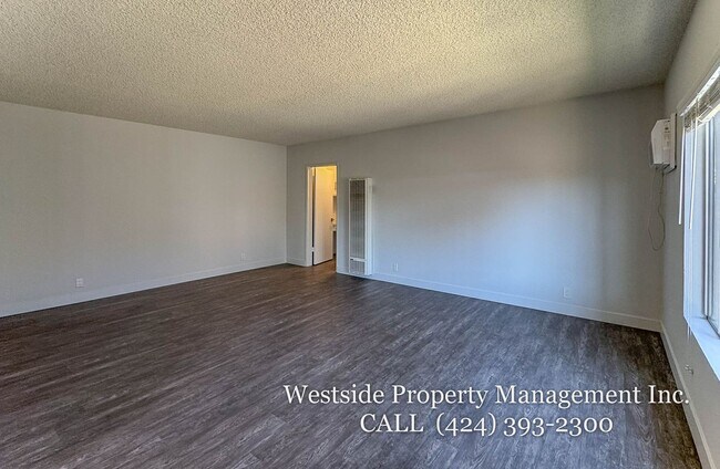 Building Photo - 12031 Pacific Ave