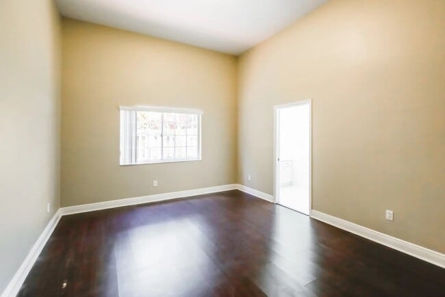 Building Photo - 8303 NW 194th Terrace