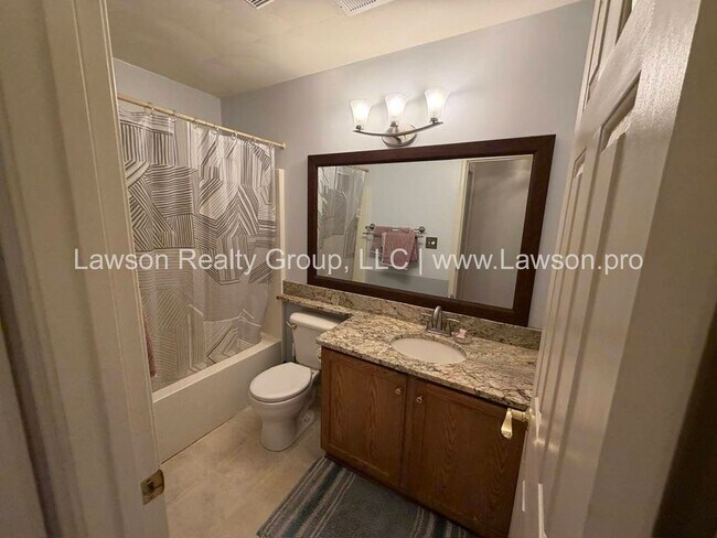 Building Photo - Gorgeous Classic Cave Spring Colonial in S...
