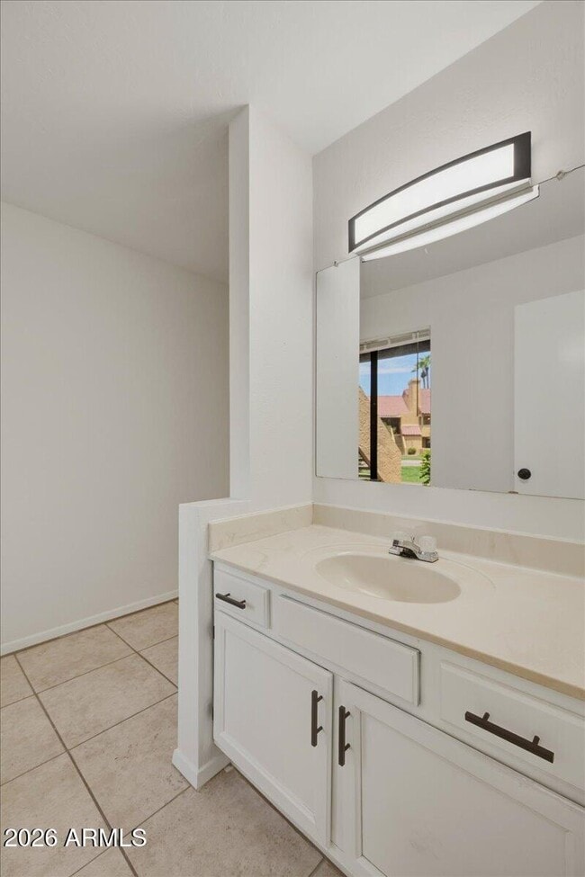 Building Photo - 4901 S Calle Los Cerros Dr