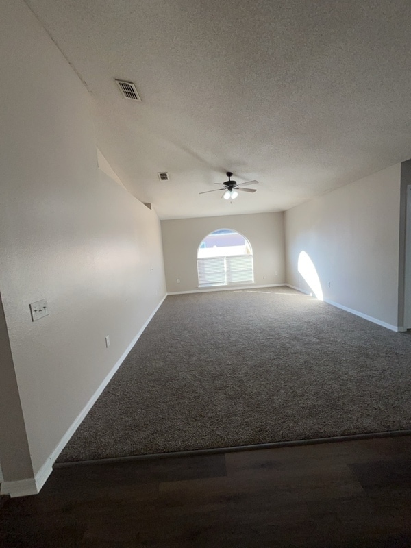 Building Photo - 841 Sun Ridge Village Dr