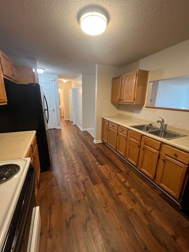 Building Photo - Ready now! Enjoy a private serene setting in the heart of the city!