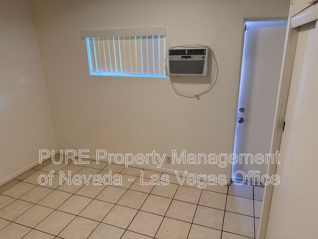 Building Photo - 23 W Basic Rd