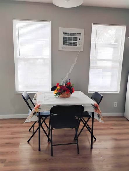 Building Photo - 777 E Yerby St