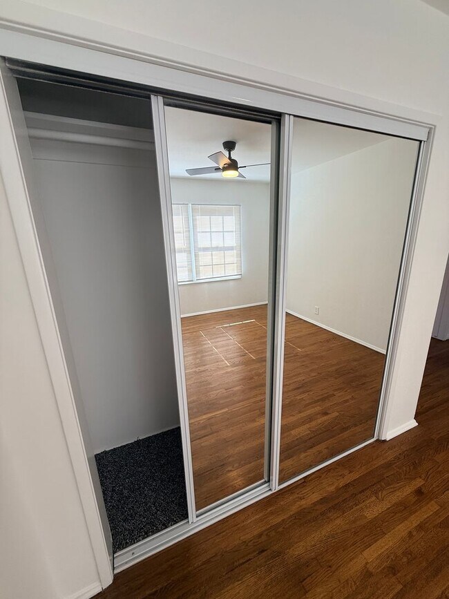 Building Photo - Adorable 2-bedroom home available for rent in Lakewood Mutuals!