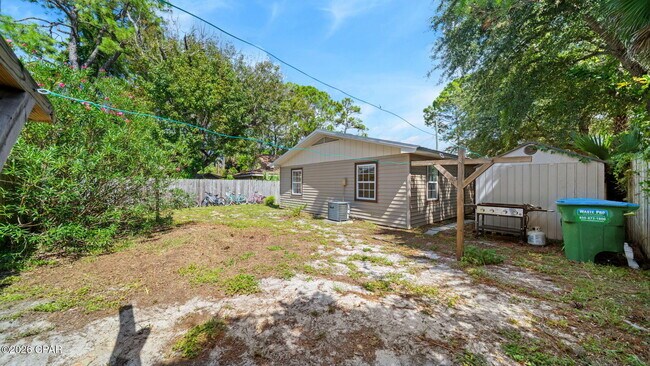 Building Photo - 3926 Sabal St