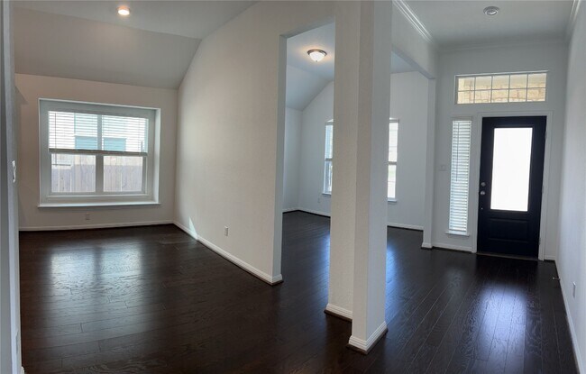 Building Photo - 521 Panzano Dr