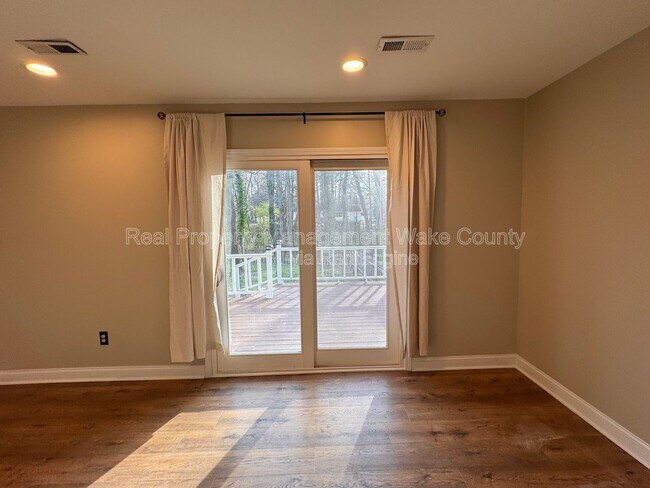 Building Photo - 7001 Norton Ln