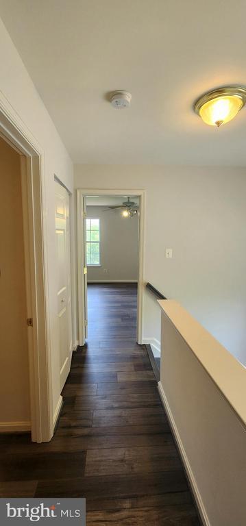 Building Photo - 45512 Lakemont Square