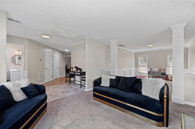 Building Photo - 6115 Riveroak Terrace