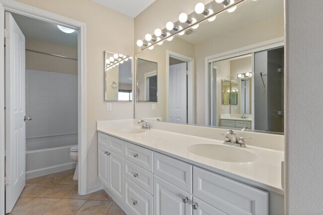 Building Photo - Perfect for Pets & Families! 4BR Ewa Beach Home with Fenced Yard & Pool Access